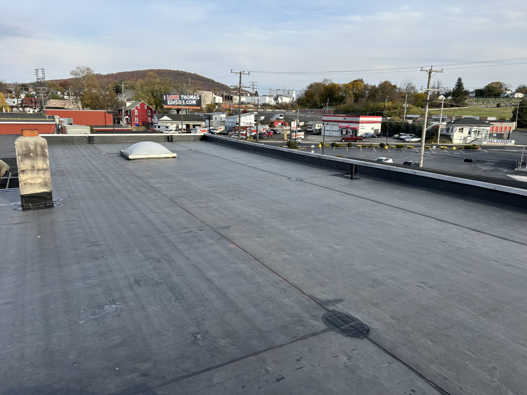 Commercial flat roof aerial